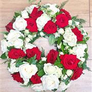 Red &amp; White Rose Wreath 