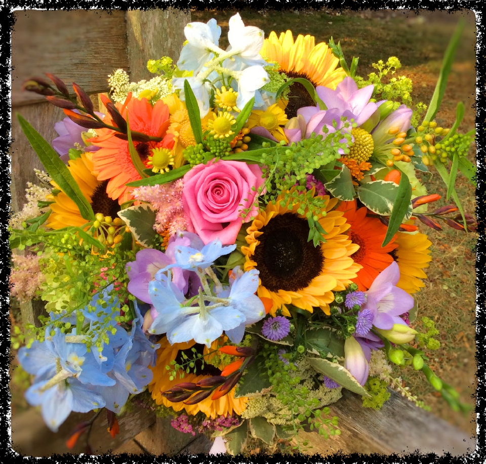 The Flower Basket Florist in Sandwich 01304 612687