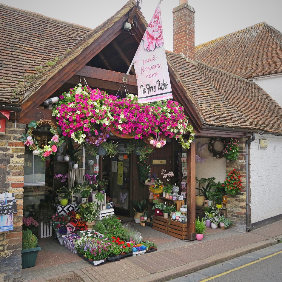The Flower Basket Florist Sandwich 01304 612687 shop online